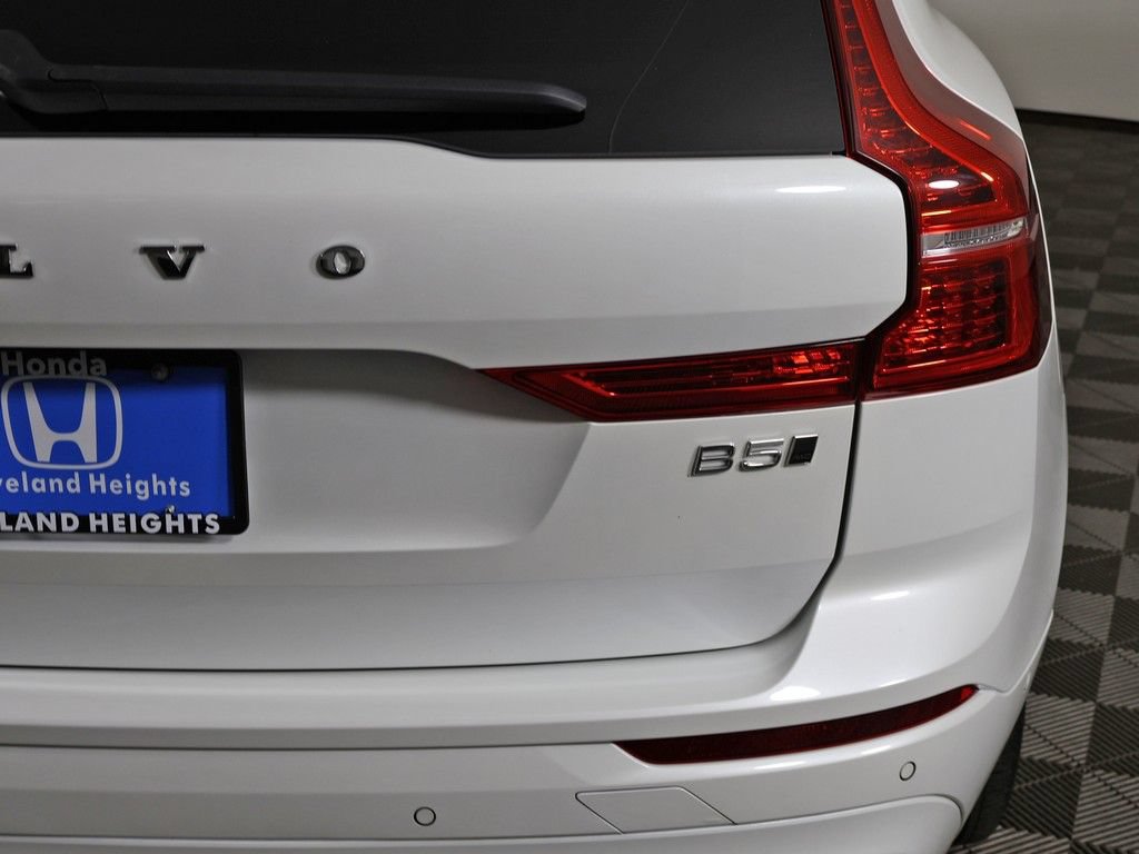 Used 2023 Volvo XC60 B5 Plus w/ Climate Package AWD/4WD image 18