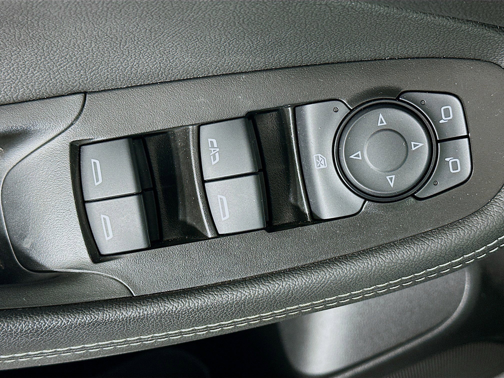 Used 2025 Buick Encore GX Preferred FWD image 15