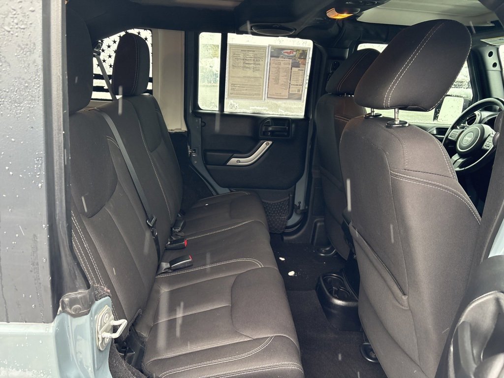 Used 2014 Jeep Wrangler Unlimited Sahara image 11