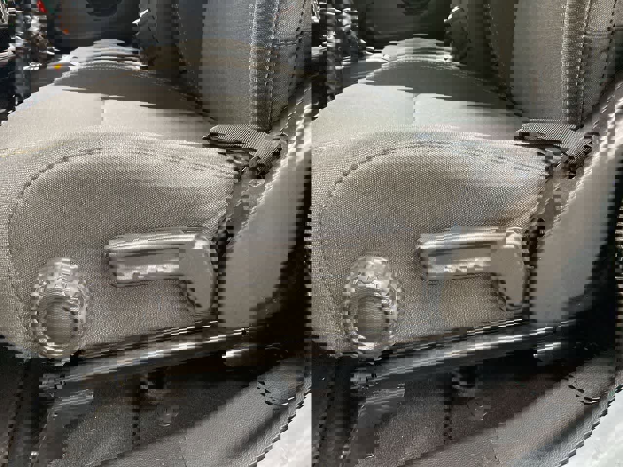 Used 2024 Jeep Wrangler Sport S image 13