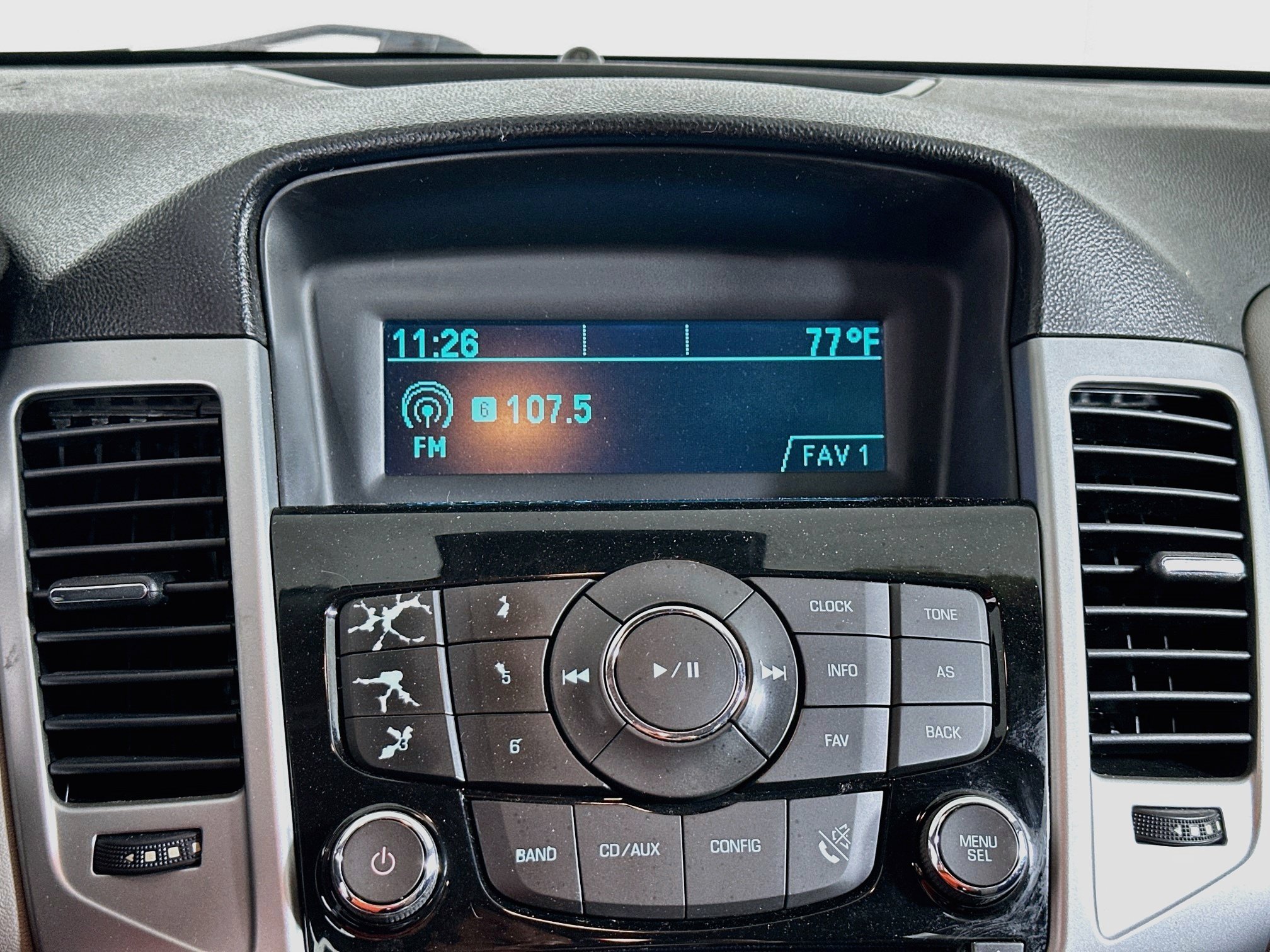 Used 2014 Chevrolet Cruze LS FWD image 19