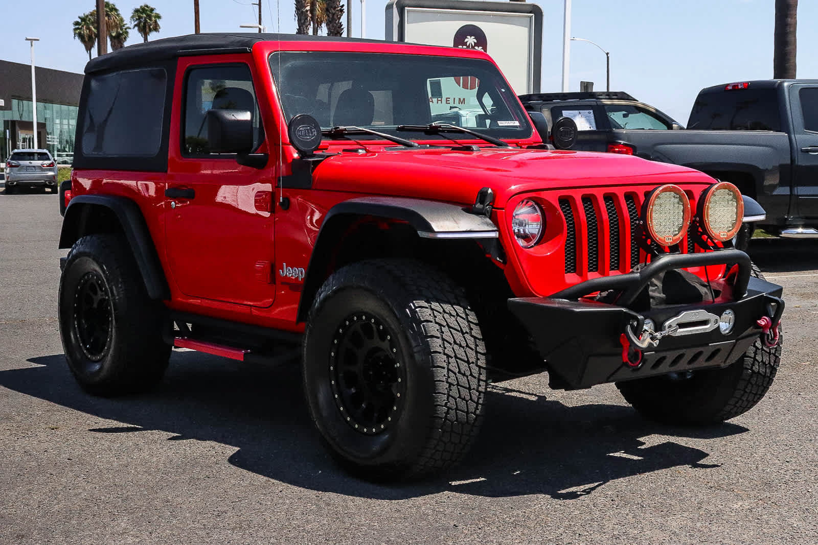 Used 2018 Jeep Wrangler Sport AWD/4WD image 3