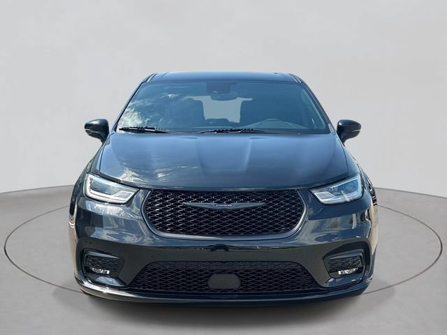 Used 2022 Chrysler Pacifica Touring-L w/ S Appearance Package FWD image 32