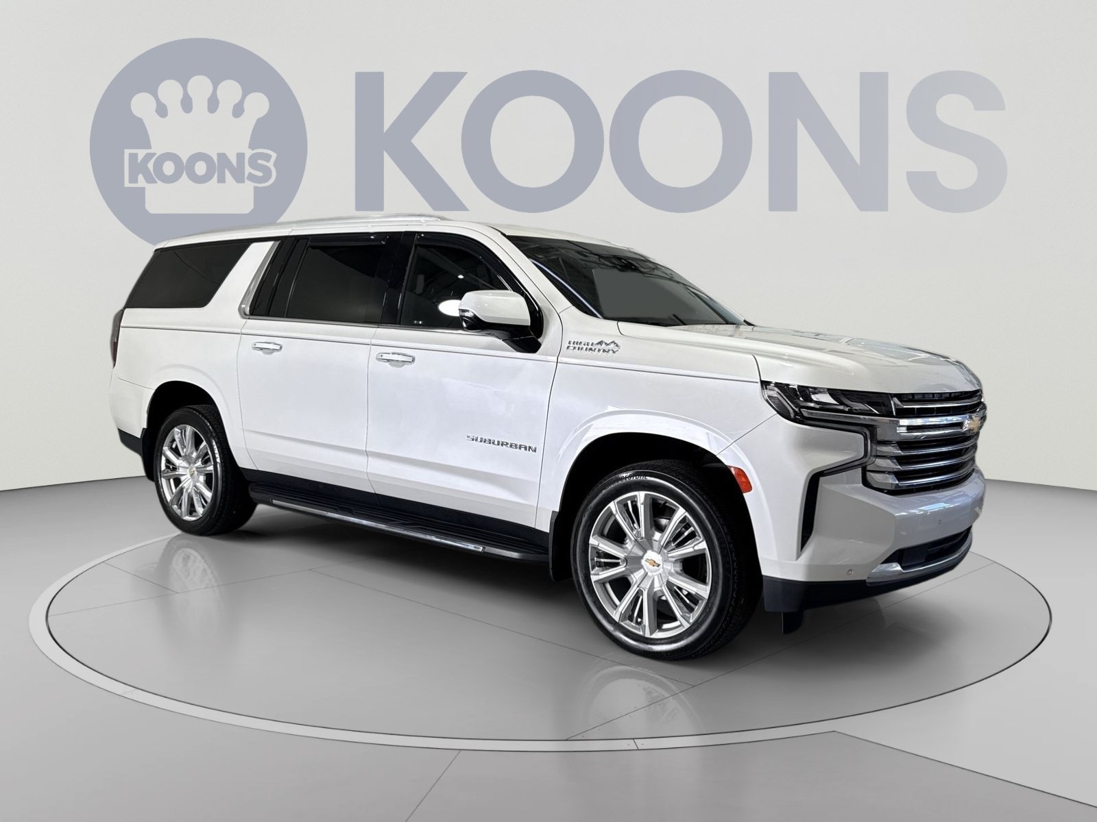 Used 2023 Chevrolet Suburban High Country AWD/4WD image 2