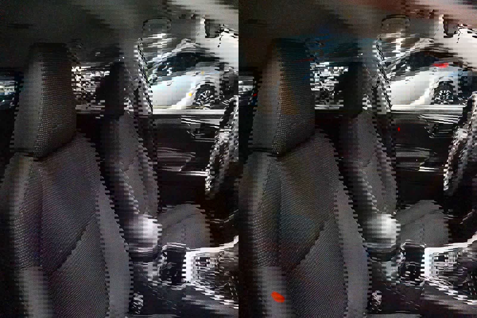 Used 2024 Toyota RAV4 LE image 17