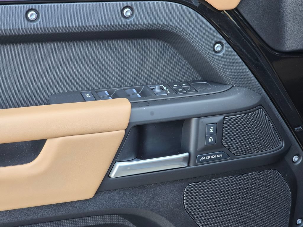 New 2026 Land Rover Defender 110 S AWD/4WD image 28
