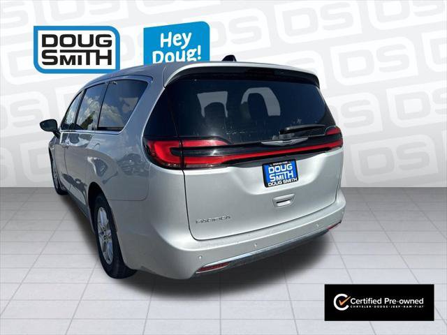 Certified 2024 Chrysler Pacifica Touring-L FWD image 5
