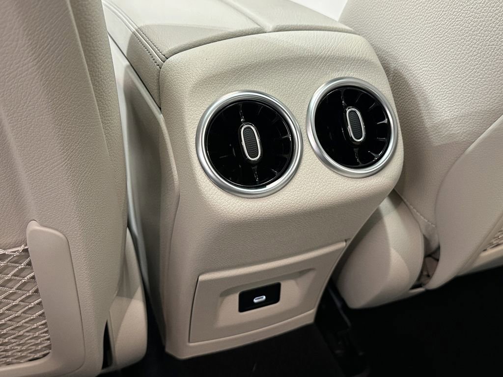 Certified 2025 Mercedes-Benz CLA 250 4MATIC image 24