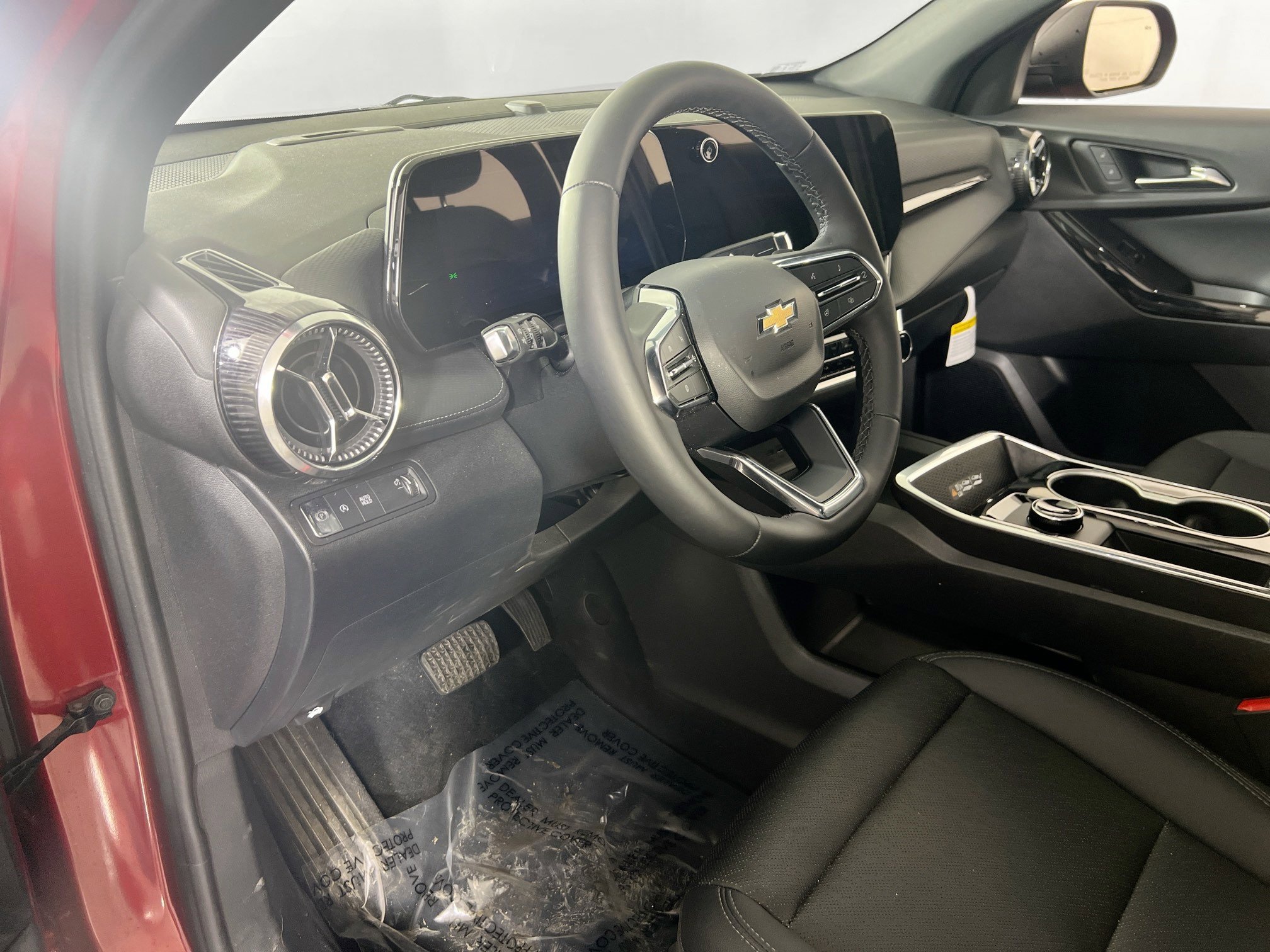 Used 2026 Chevrolet Equinox LT w/ Convenience Package II image 9