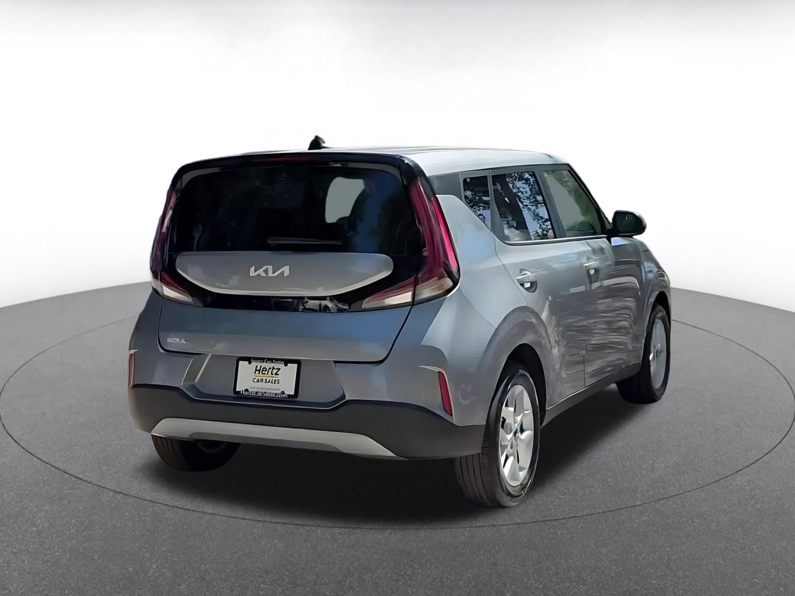 Used 2025 Kia Soul LX w/ LX Technology Package FWD image 15