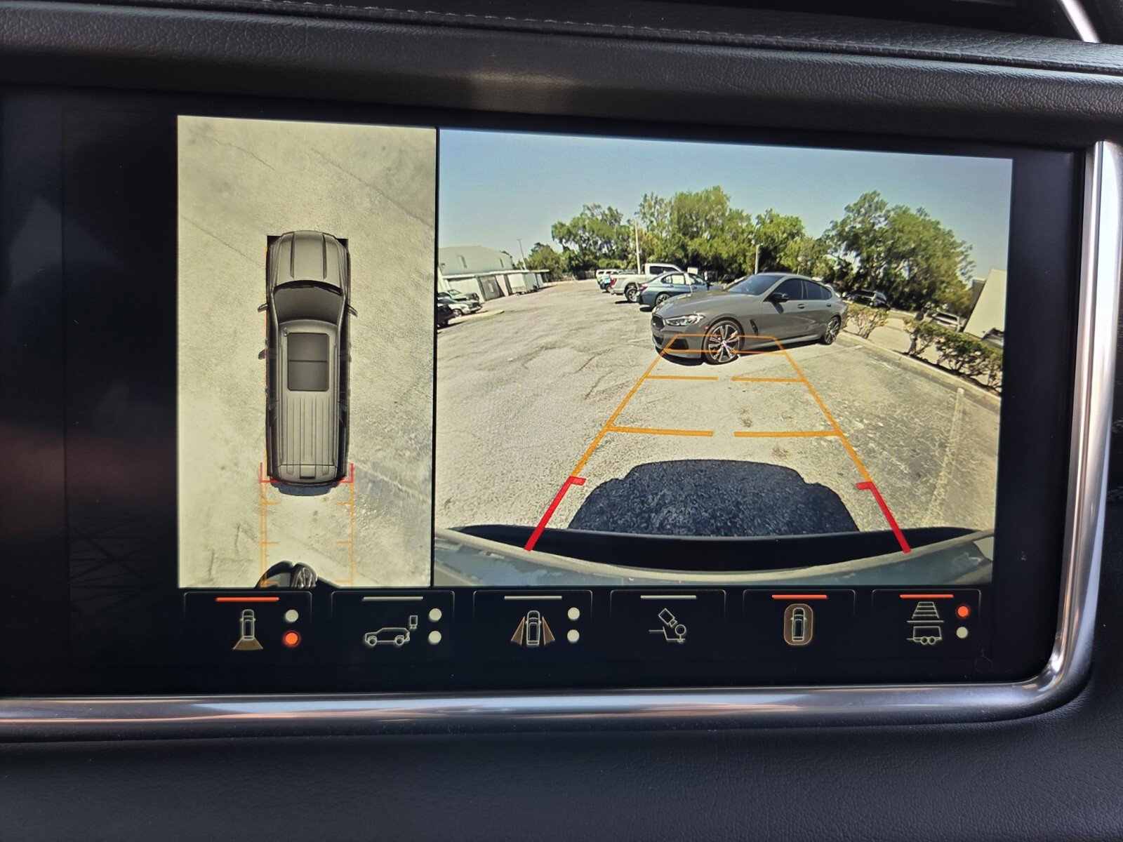 Used 2024 GMC Yukon Denali w/ Denali Reserve Package image 24