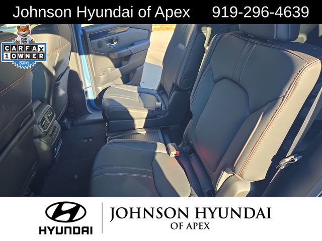 Used 2025 Honda Pilot TrailSport image 27