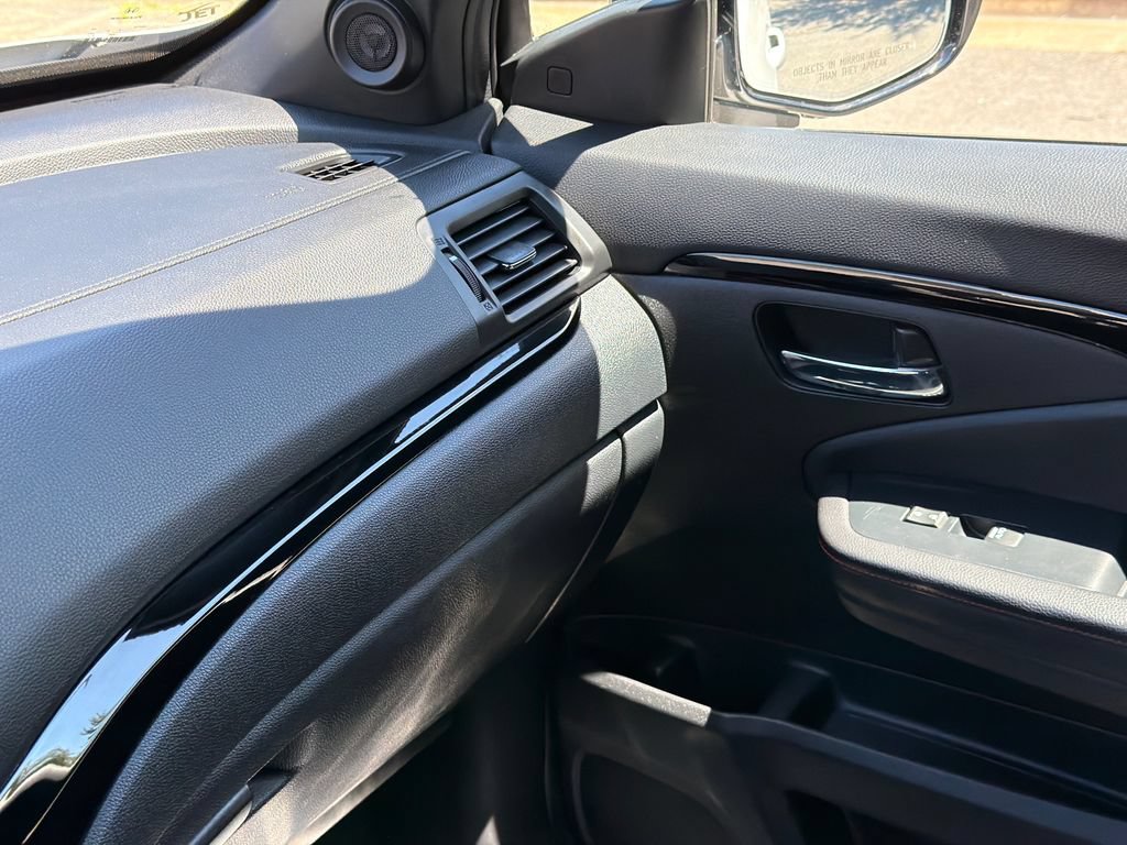Used 2023 Honda Ridgeline Black Edition image 31