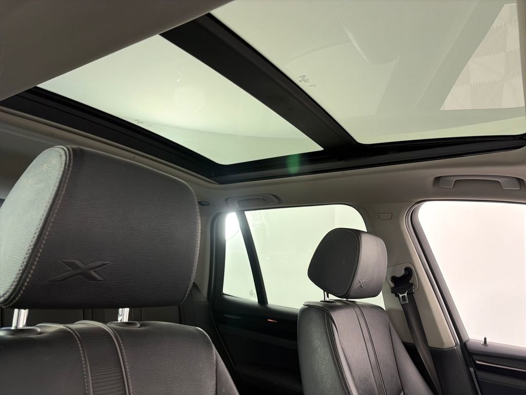 Used 2016 BMW X3 xDrive28i AWD/4WD image 32