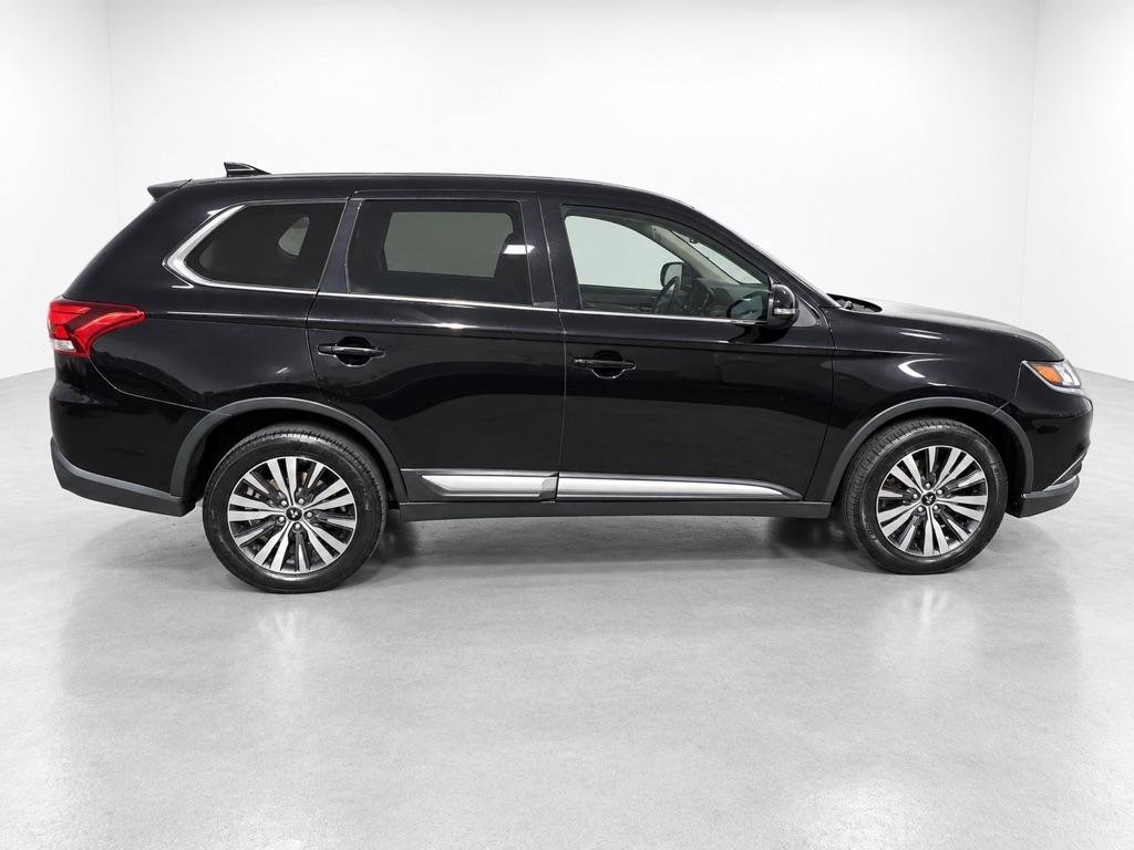 Used 2019 Mitsubishi Outlander SE AWD/4WD image 2
