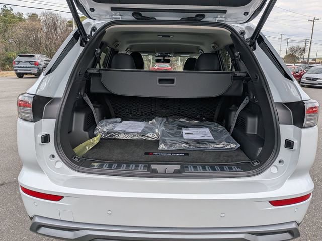 New 2026 Mitsubishi Outlander SE image 29