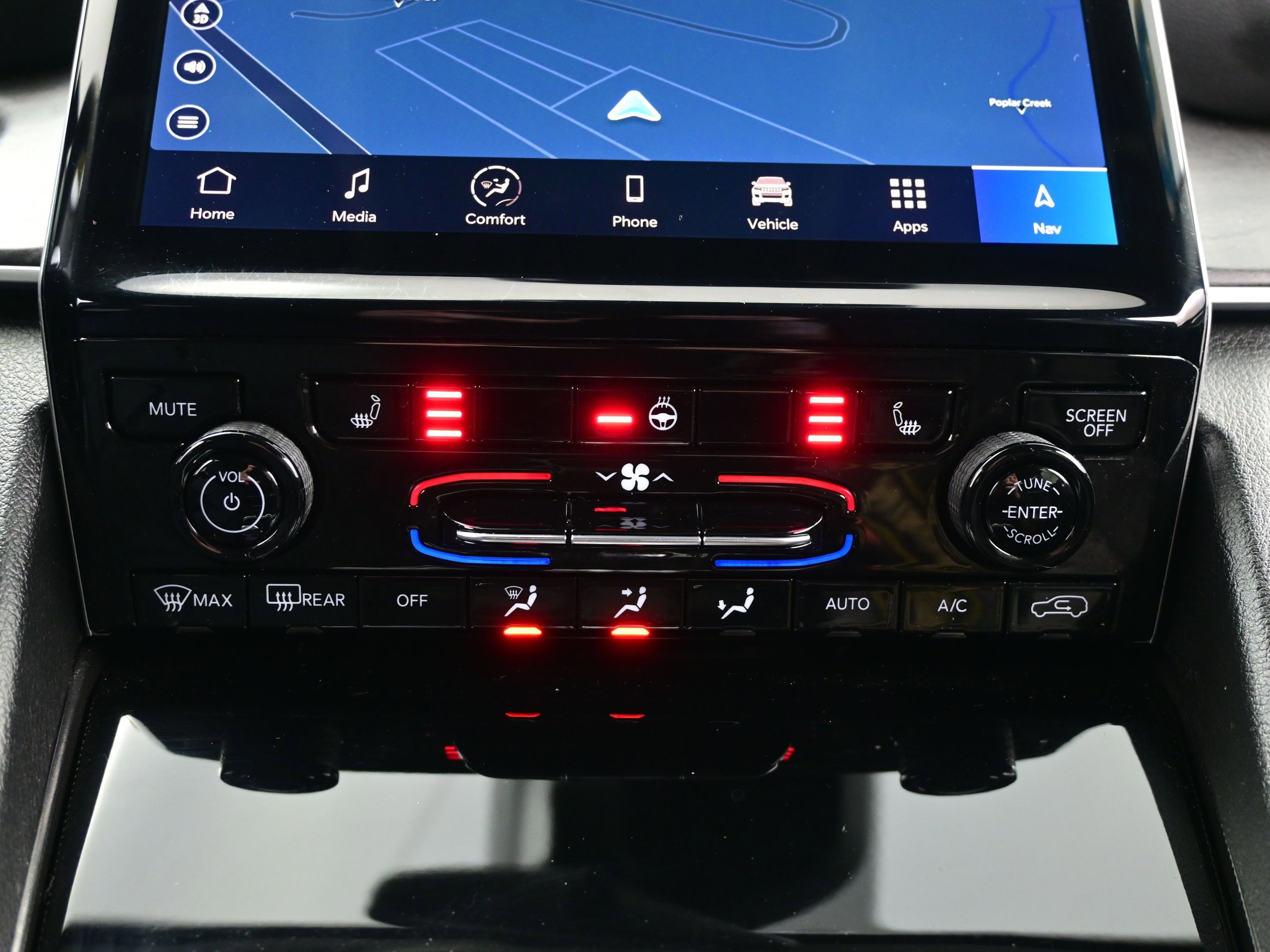 Used 2024 Jeep Grand Cherokee Limited image 21