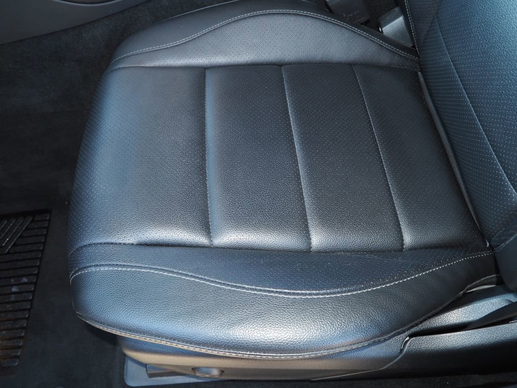 Used 2020 Mercedes-Benz GLE 350 4MATIC image 25