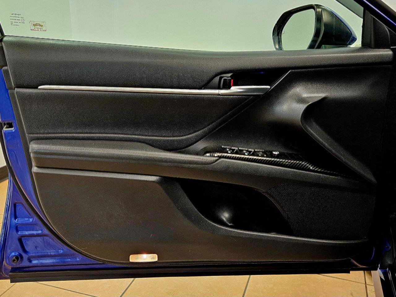 Used 2018 Toyota Camry XLE w/ Protection Package (Q2) image 8