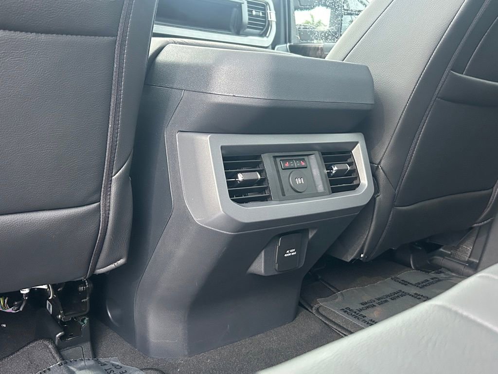 New 2026 Ford F250 Lariat w/ Black Appearance Package image 39