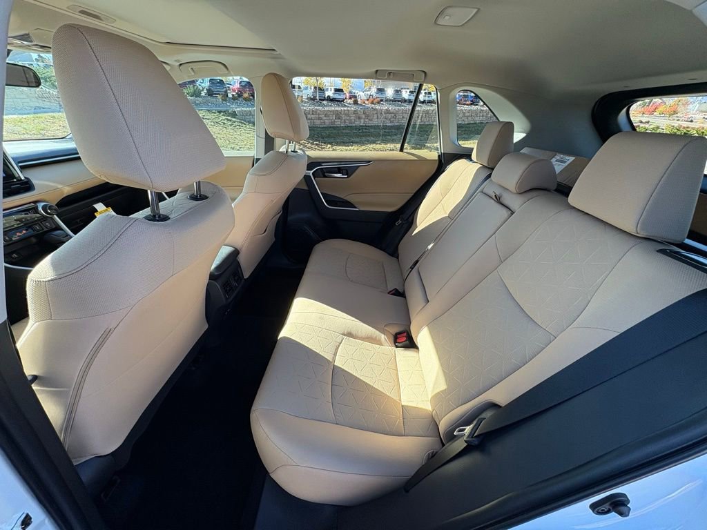 Used 2025 Toyota RAV4 XLE w/ Convenience Package image 26