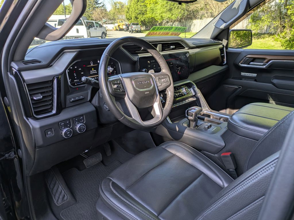 Certified 2023 GMC Sierra 1500 Denali w/ Denali Reserve Package AWD/4WD image 11