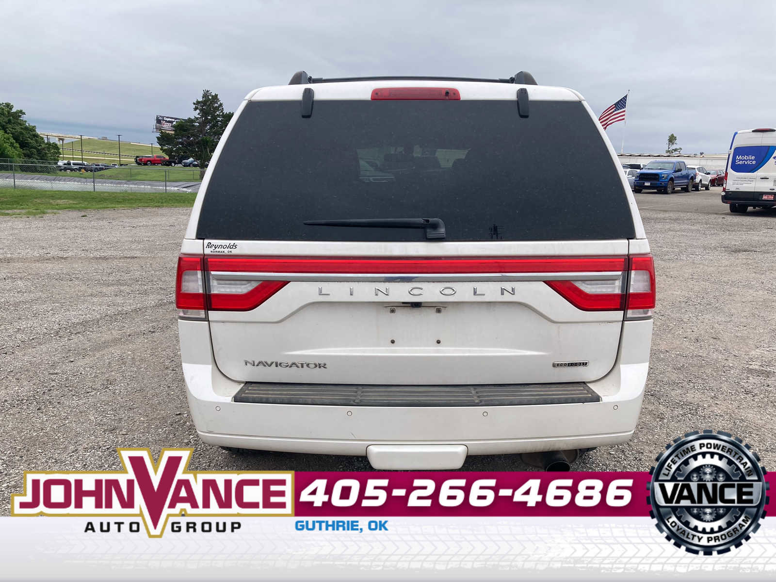 Used 2015 Lincoln Navigator 4WD image 7