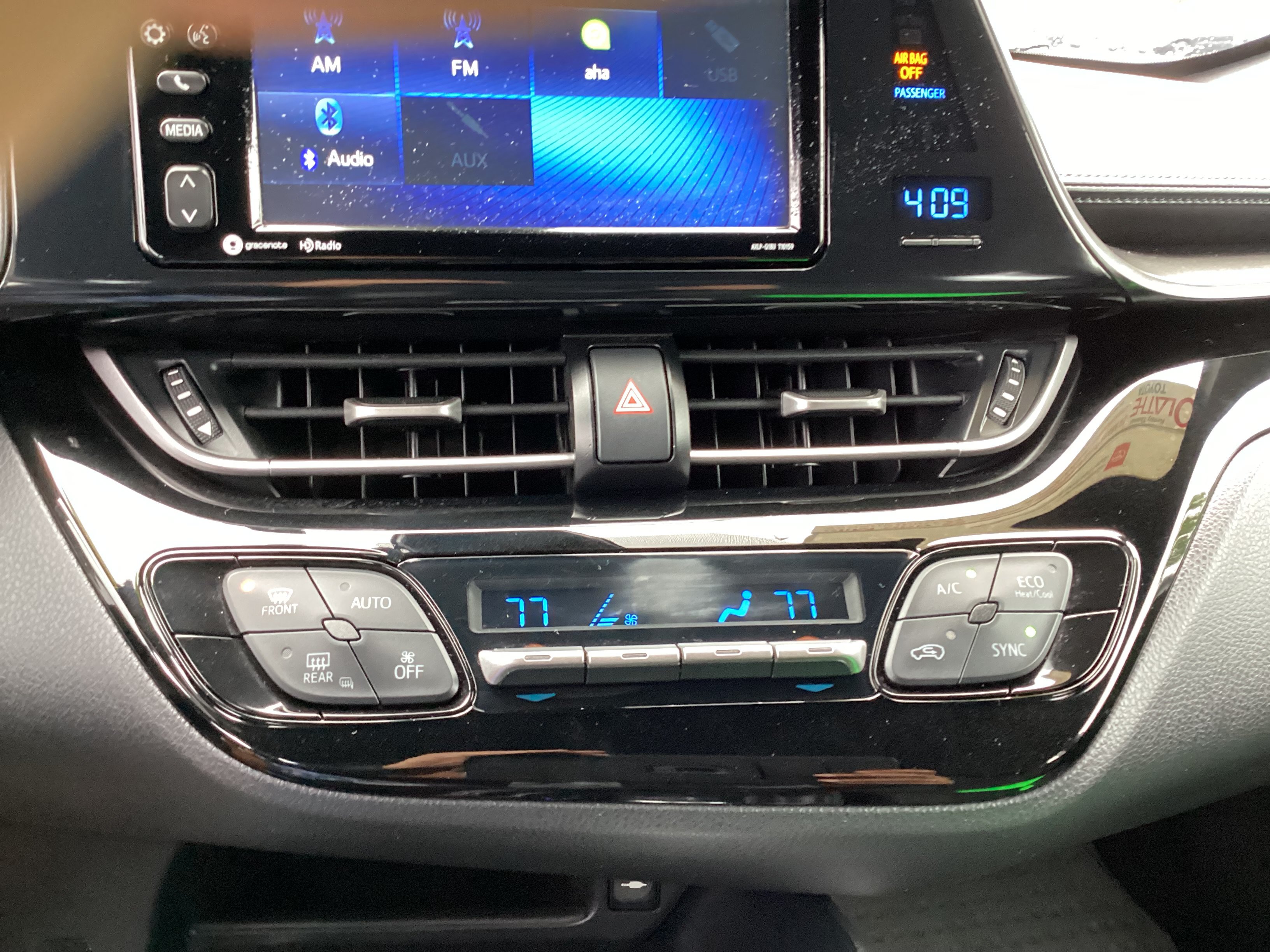 Certified 2018 Toyota C-HR XLE FWD image 9