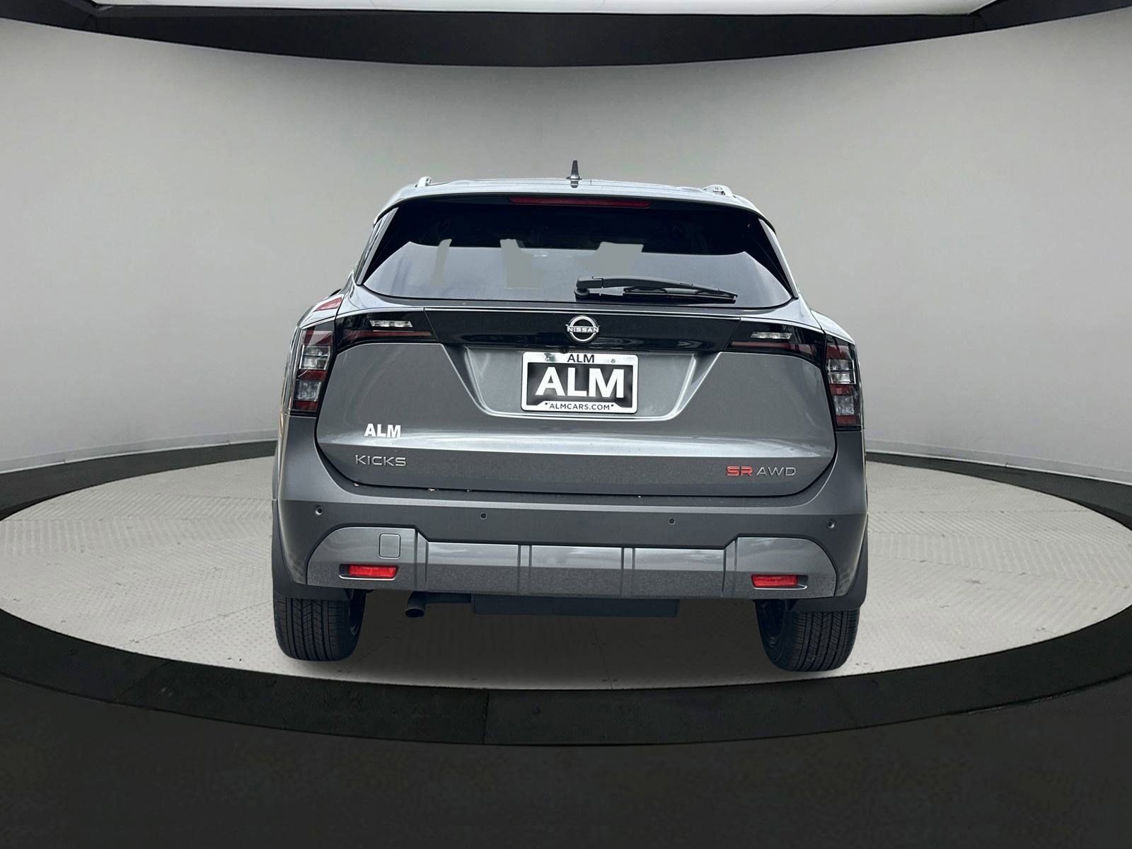 New 2025 Nissan Kicks SR image 24