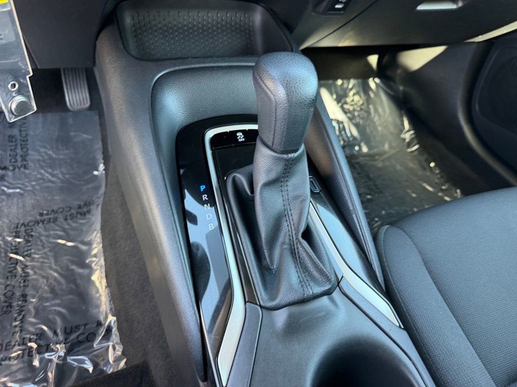 Used 2025 Toyota Corolla LE image 26