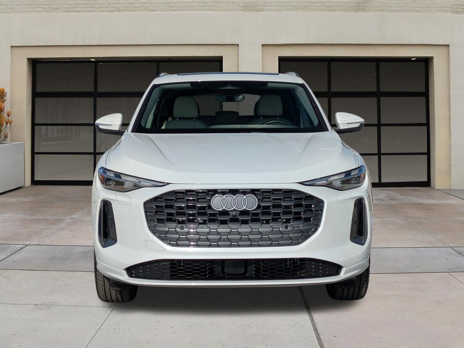 Used 2025 Audi Q5 Premium w/ Convenience Package image 6