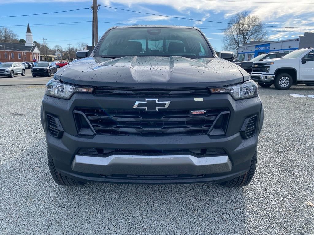 New 2025 Chevrolet Colorado Trail Boss w/ Midnight Edition AWD/4WD image 8