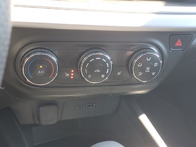 Certified 2024 Chevrolet Trax RS w/ Sunroof Package FWD image 24