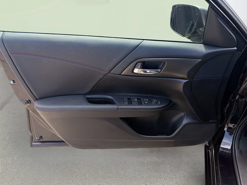 Used 2017 Honda Accord Sport Special Edition image 20