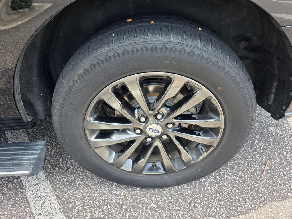 Used 2019 Ford Expedition Limited RWD image 32