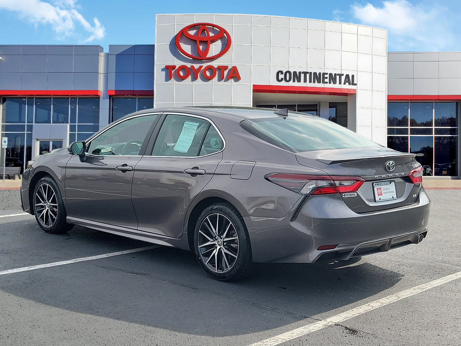 Certified 2024 Toyota Camry SE FWD image 4