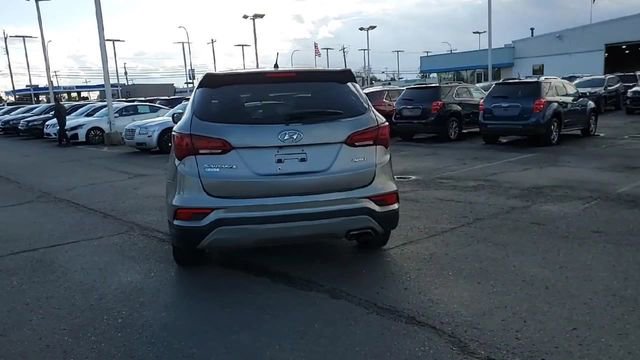 Used 2018 Hyundai Santa Fe Sport image 7