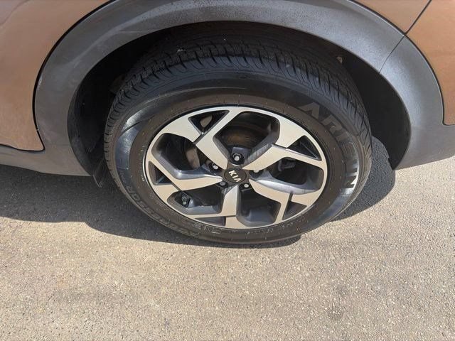 Used 2020 Kia Sportage LX FWD image 42