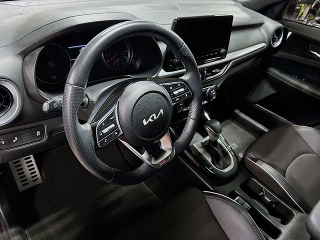 Used 2023 Kia Forte GT-Line w/ GT-Line Premium Package image 16