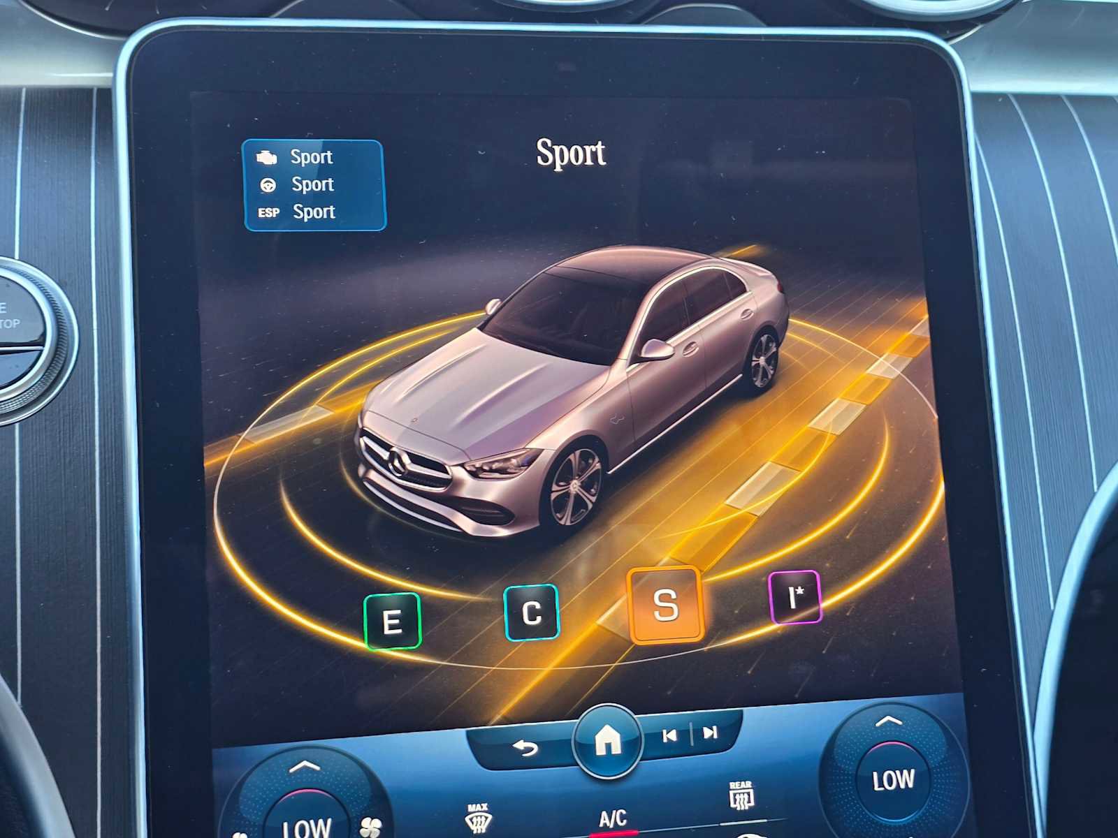 Used 2023 Mercedes-Benz C 300 4MATIC Sedan image 31