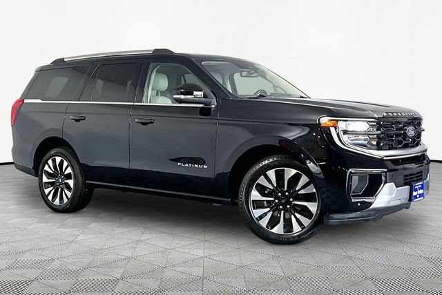 Used 2025 Ford Expedition Platinum w/ Driver's Package
