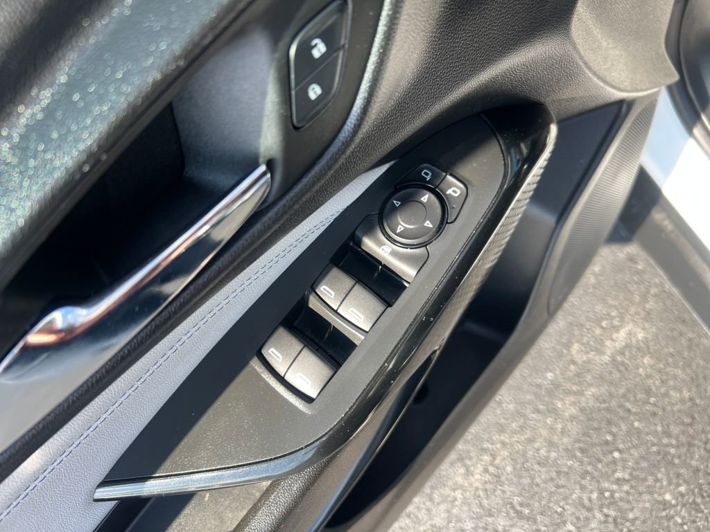 Used 2024 Chevrolet Trax LT image 14