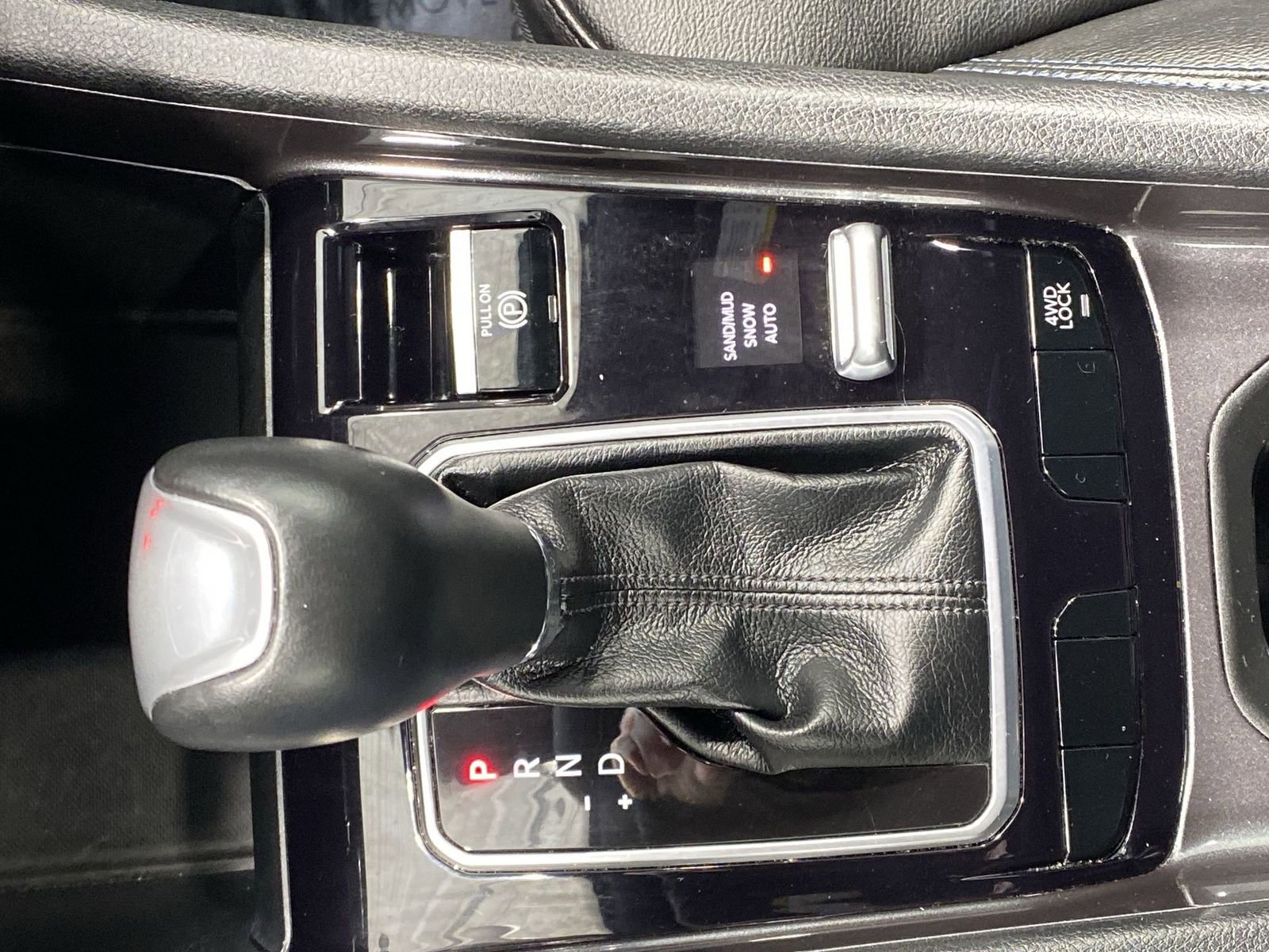 Used 2025 Jeep Compass Latitude image 19