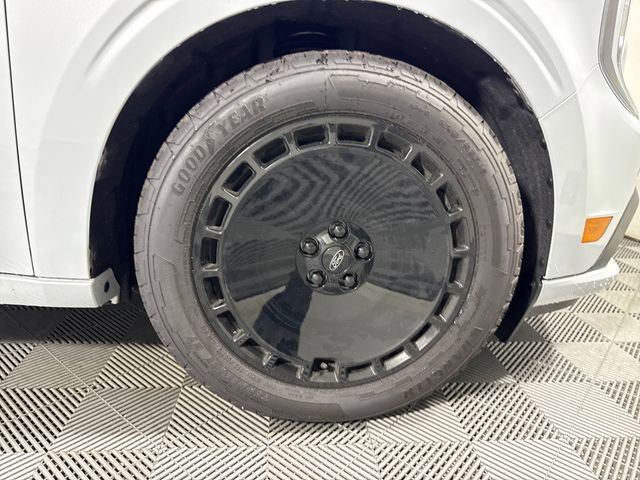 New 2026 Ford Maverick Lobo AWD/4WD image 11