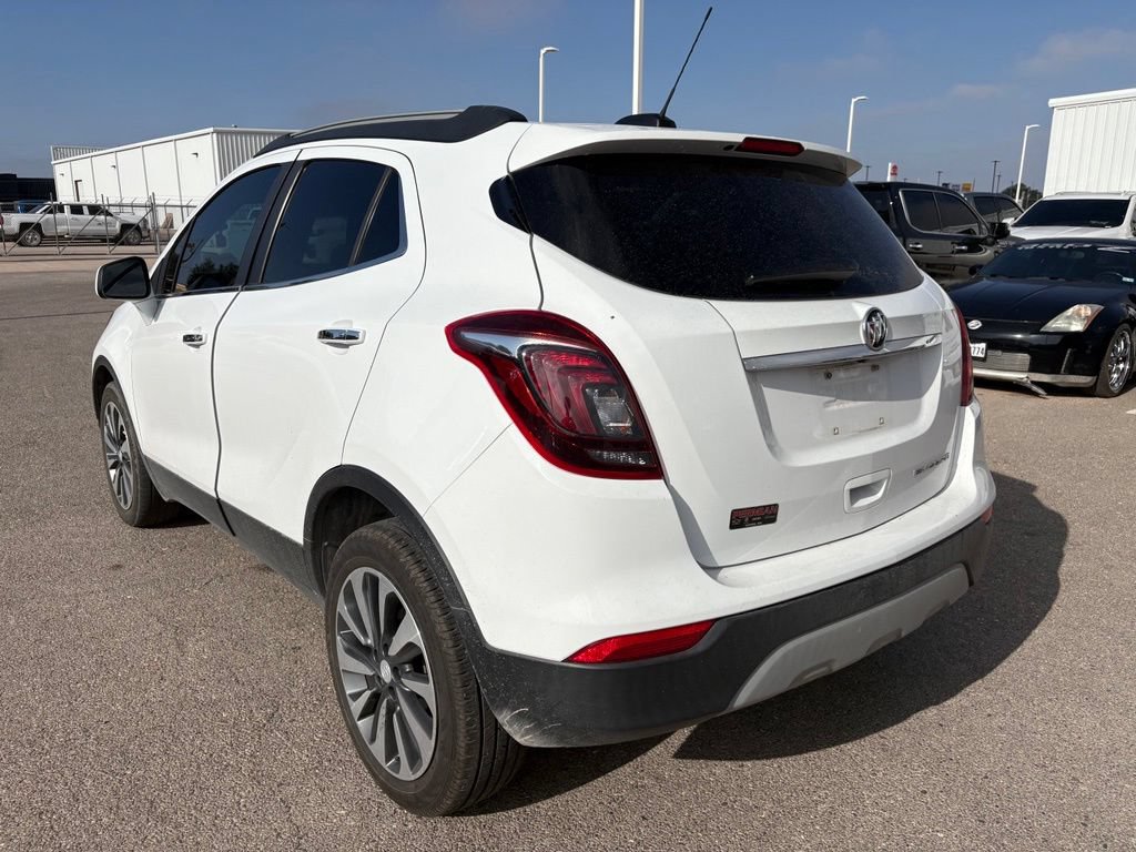 Used 2021 Buick Encore Preferred w/ Safety Package FWD image 3