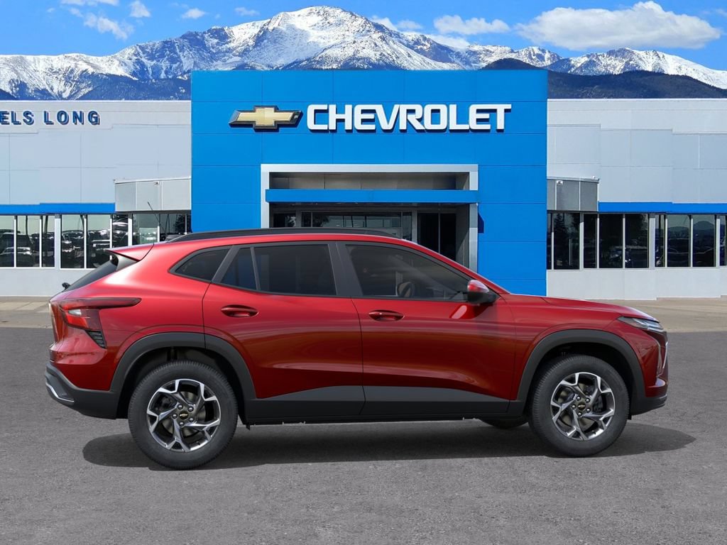 New 2026 Chevrolet Trax LT w/ Sunroof Package FWD image 5