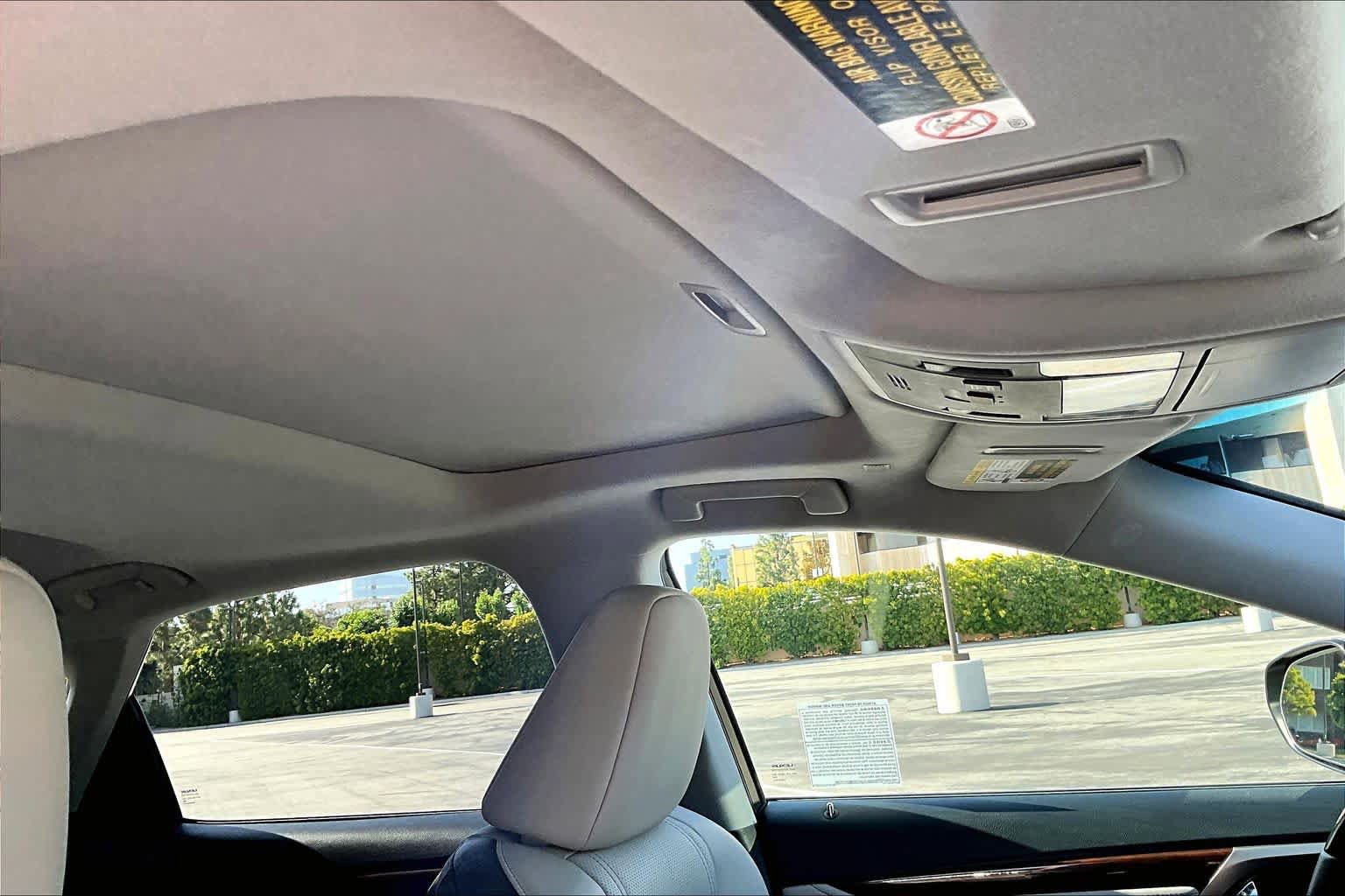 Used 2019 Lexus RX 450h AWD w/ Navigation Package image 13