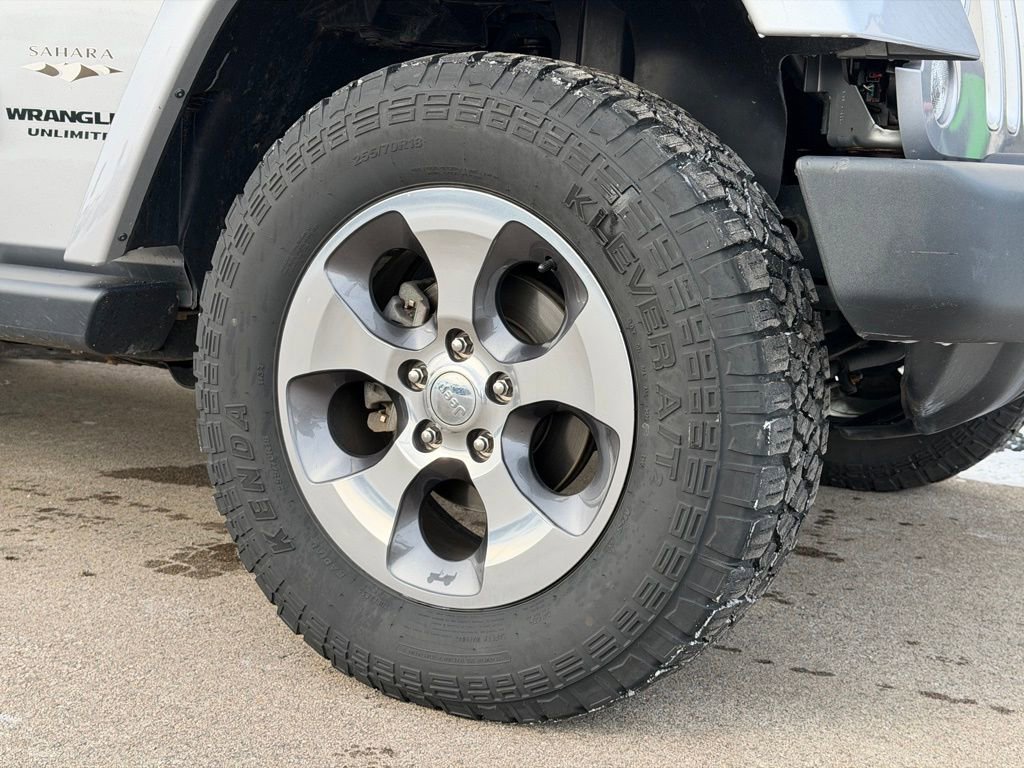 Used 2017 Jeep Wrangler Unlimited Sahara w/ Max Tow Package image 21