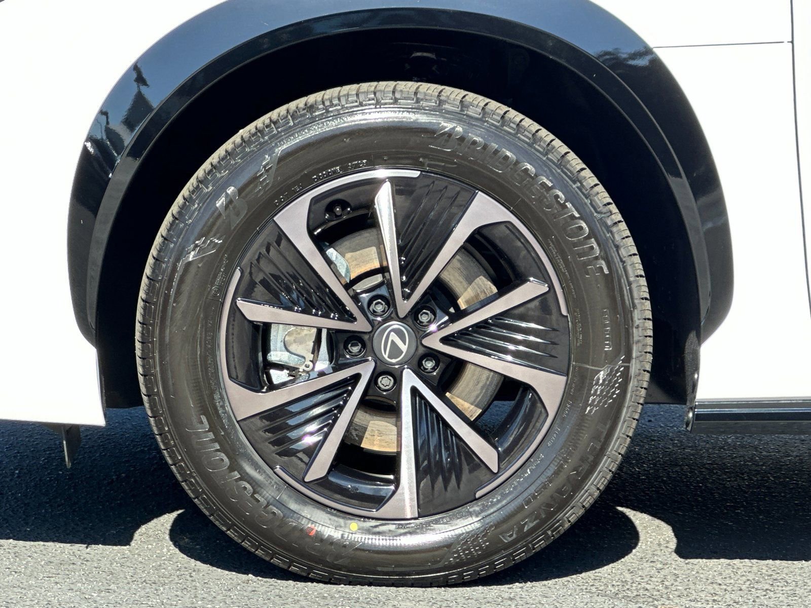 Used 2026 Lexus RZ 350e 2WD w/ Accessory Package (K3) image 33