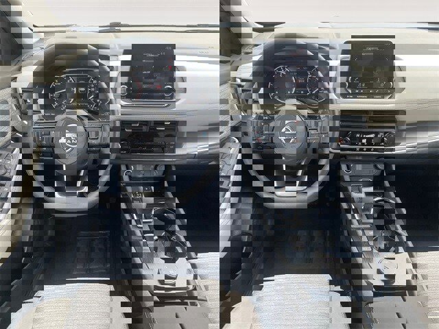 Used 2023 Nissan Rogue SV image 10